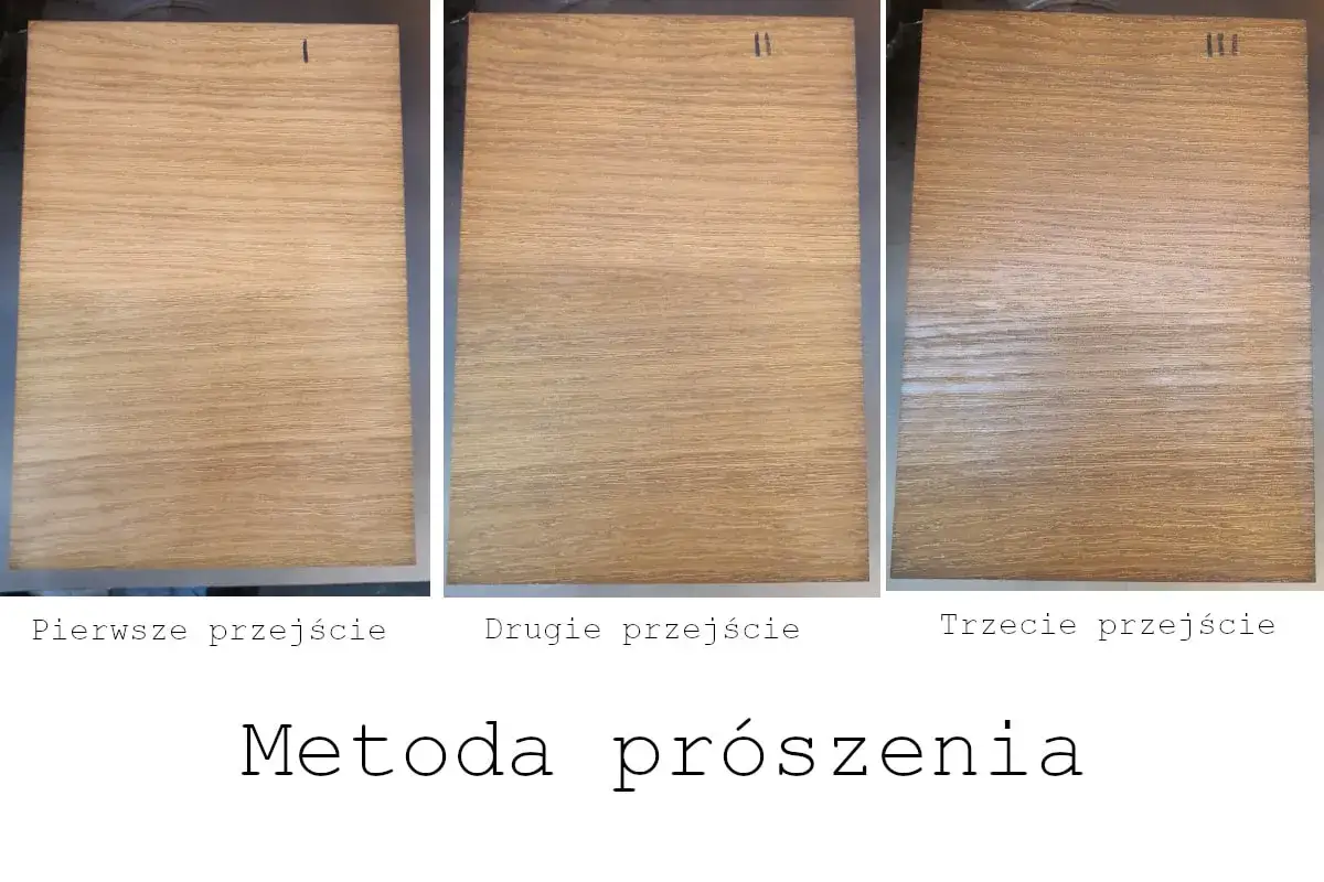 Trzy próbki drewna sosnowego po kolejnych etapach bejcowania. Widać stopniowe przyciemnianie drewna.